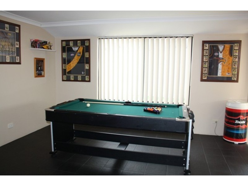 4 Nenagh Close, Windsor Hills, Orelia WA 6167