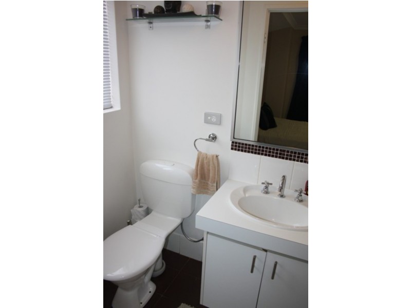 4 Nenagh Close, Windsor Hills, Orelia WA 6167