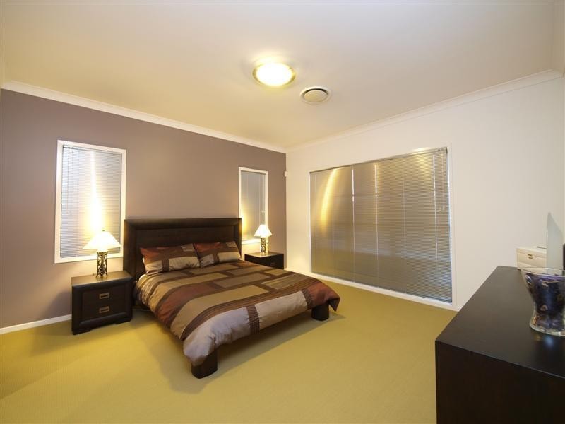8 Grebe Circuit, North Lakes QLD 4509