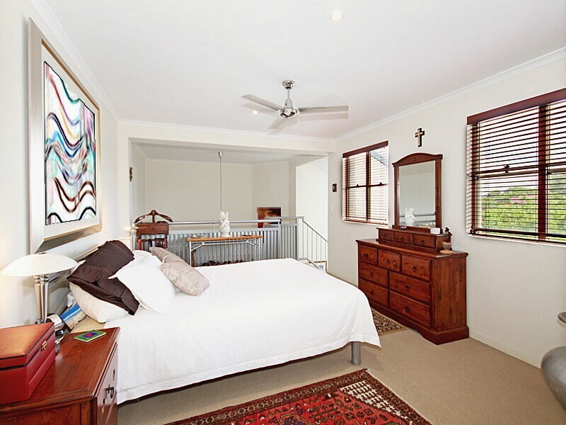 8/9 Railway Ave, Indooroopilly QLD 4068