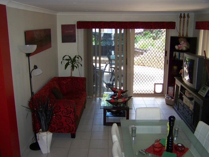 2/14 Rimu Place, Nerang QLD 4211