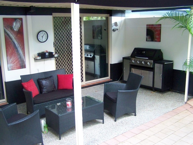 2/14 Rimu Place, Nerang QLD 4211
