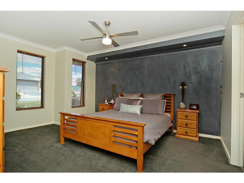 59 Selkirk Drive, Kinross WA 6028