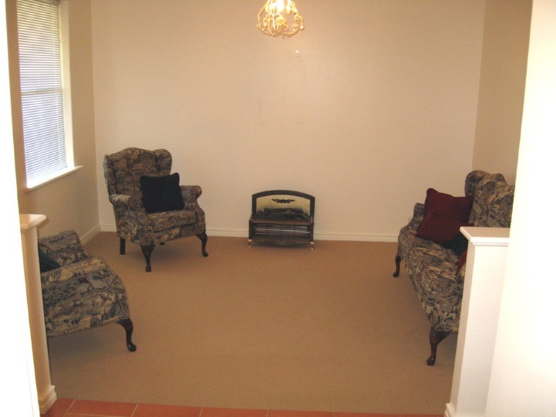 5 Janeville Place, South Guildford WA 6055