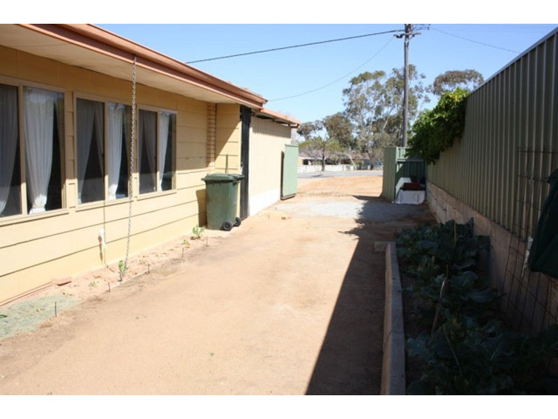 14 Teasdale Road, Bruce Rock WA 6418