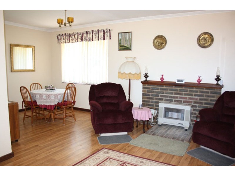 14 Teasdale Road, Bruce Rock WA 6418