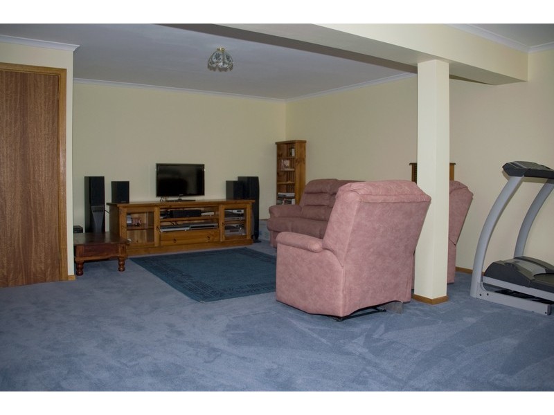 28 Fielding Drive, West Hobart TAS 7000