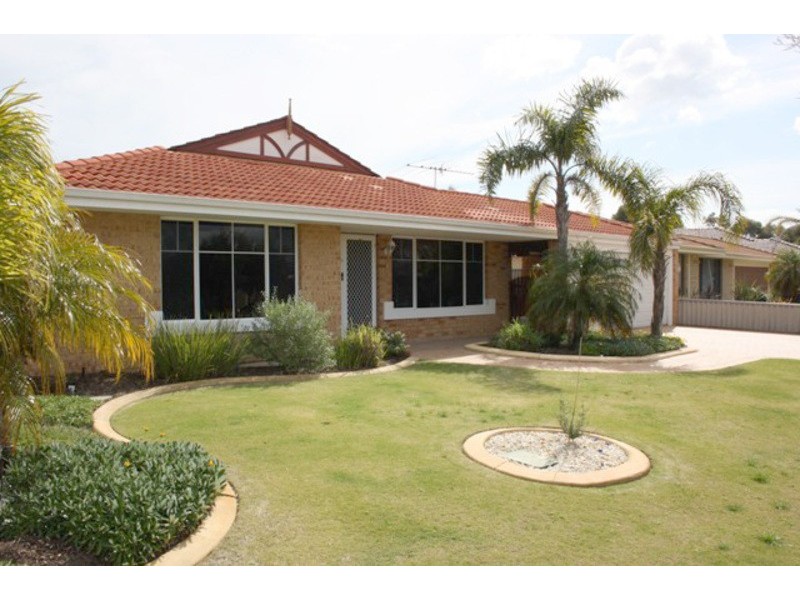 11 Bonnydoon Court, Cooloongup WA 6168