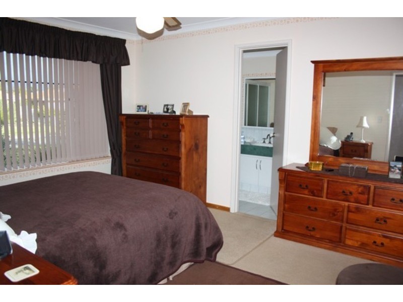 11 Bonnydoon Court, Cooloongup WA 6168