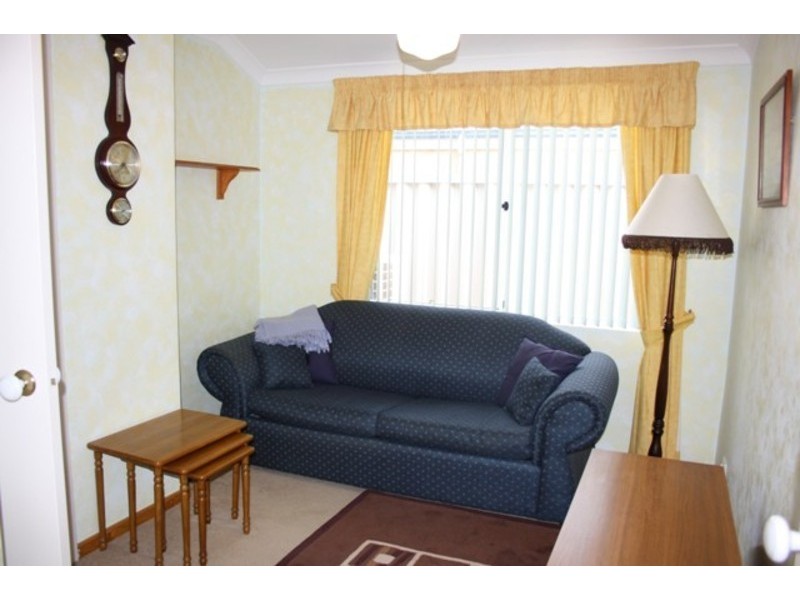 11 Bonnydoon Court, Cooloongup WA 6168