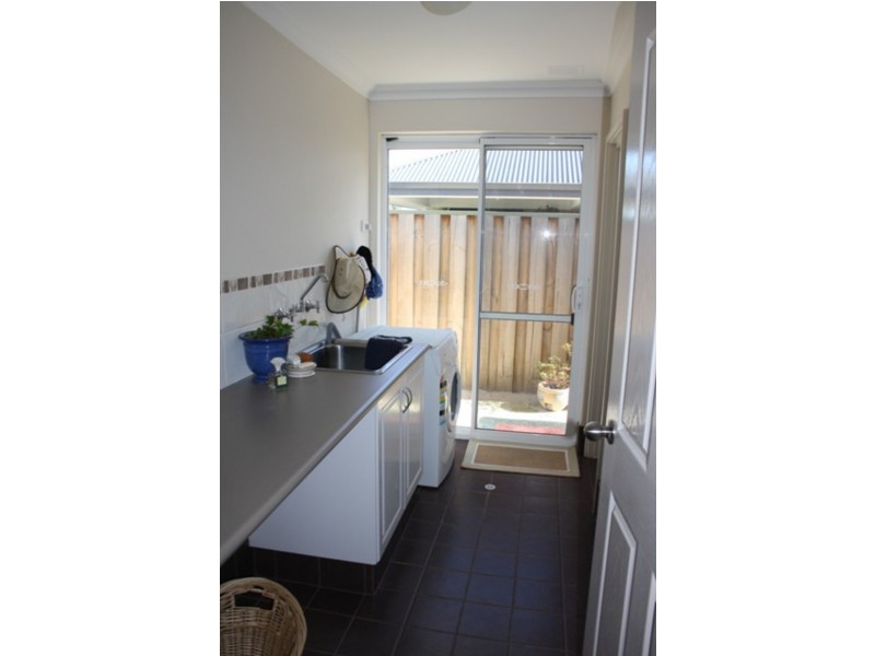 56 Avalon Road, Australind WA 6233