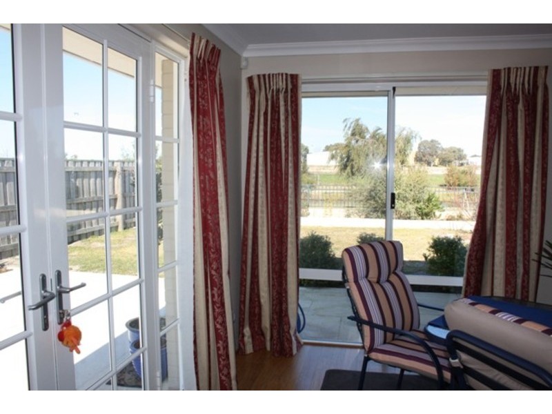 56 Avalon Road, Australind WA 6233