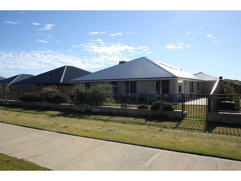 56 Avalon Road, Australind WA 6233