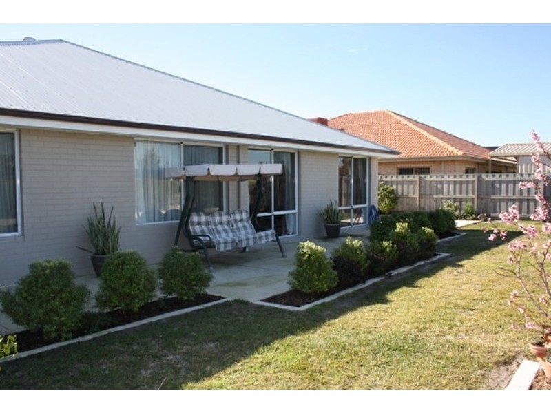 56 Avalon Road, Australind WA 6233
