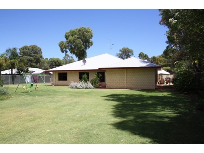 83 Bortolo Drive, Country Road Estate, Greenfields, Mandurah WA 6210