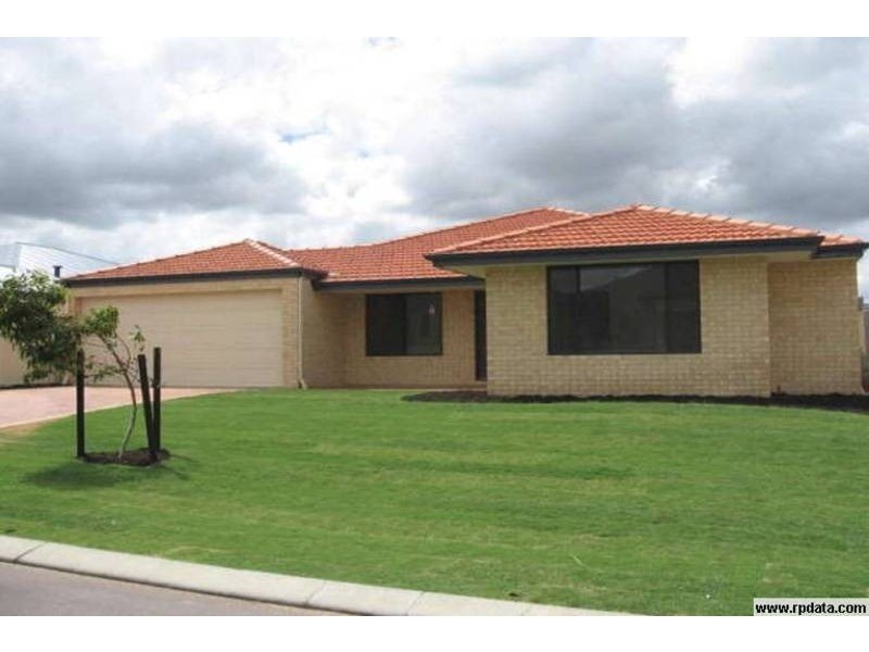 18 Overdene Pass, Banksia Grove WA 6031