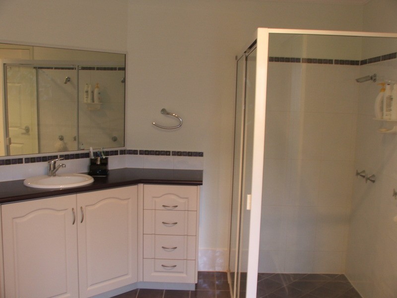 186  J Hickey Ave, Gladstone QLD 4680