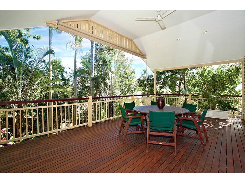 103 Dewar Terrace, Sherwood QLD 4075