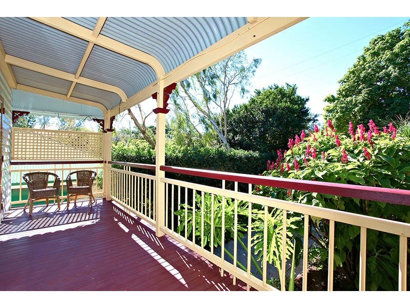 103 Dewar Terrace, Sherwood QLD 4075