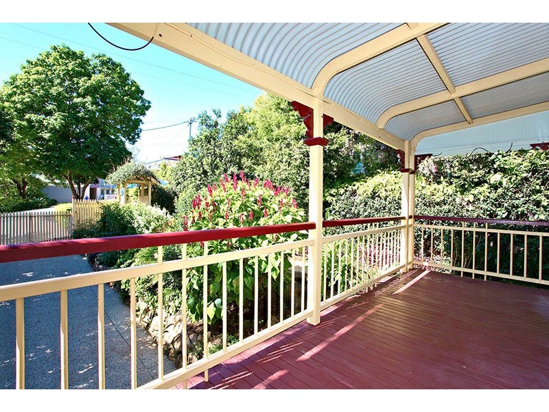 103 Dewar Terrace, Sherwood QLD 4075