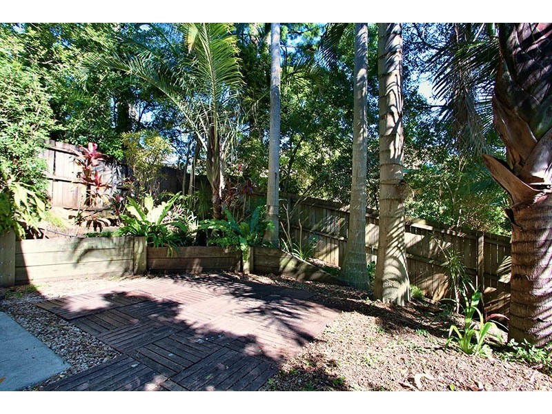 103 Dewar Terrace, Sherwood QLD 4075