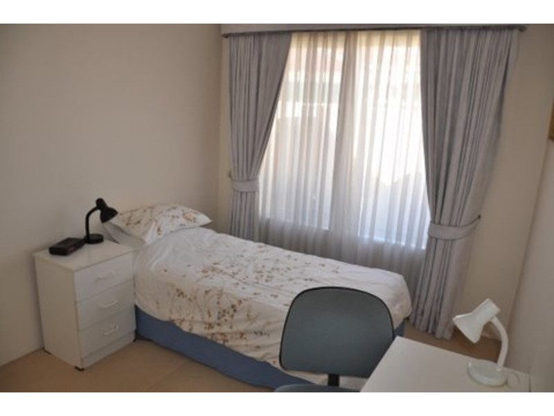 14A Beechboro Rd, Bayswater WA 6053