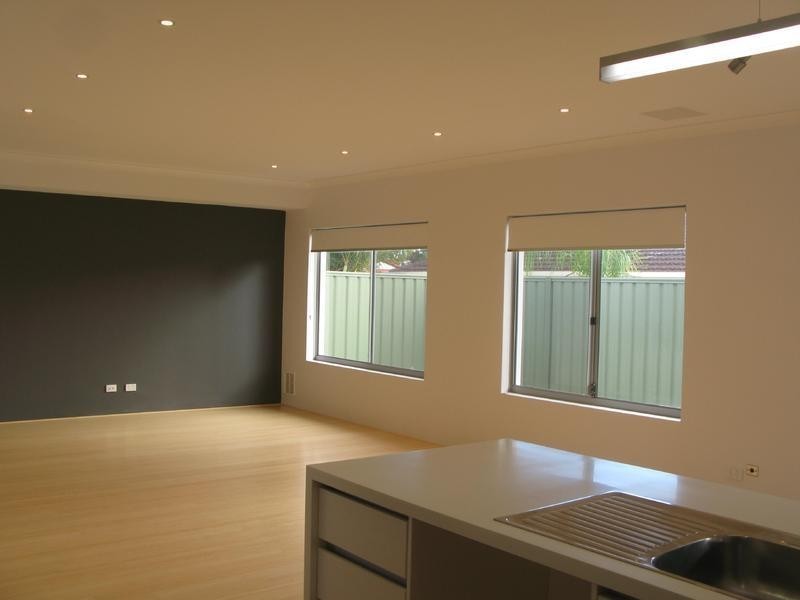 4/307 Rockingham Rd, Spearwood WA 6163