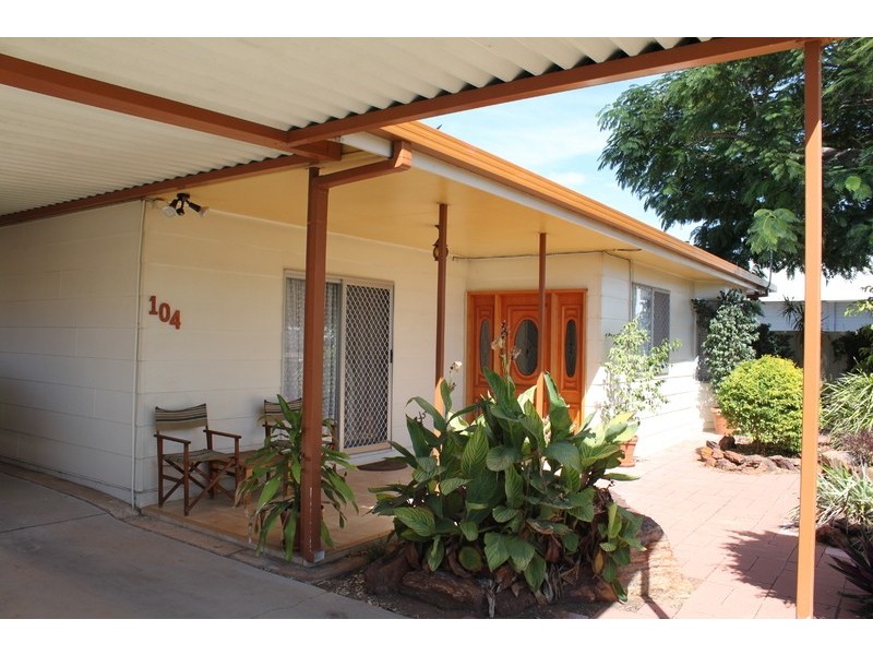 104 East Street, Mount Isa QLD 4825