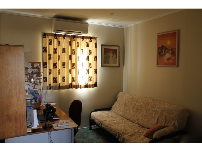 104 East Street, Mount Isa QLD 4825