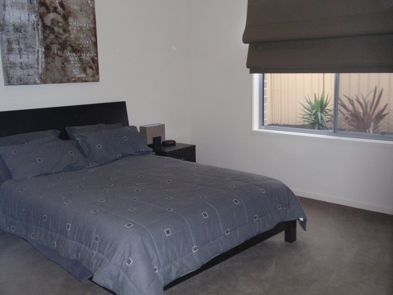 9 Elsternwick Street, Caroline Springs VIC 3023