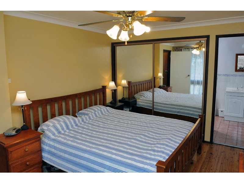 15 Rita Street, Thirlmere NSW 2572