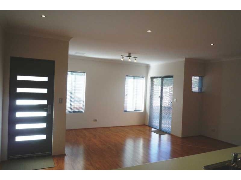 32A,B,C Offham Way, Westminster WA 6061