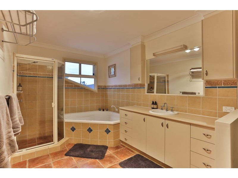 1622 Flagstone Creek Road, Upper Flagstone QLD 4344