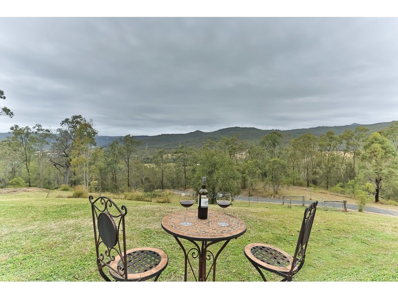 1622 Flagstone Creek Road, Upper Flagstone QLD 4344