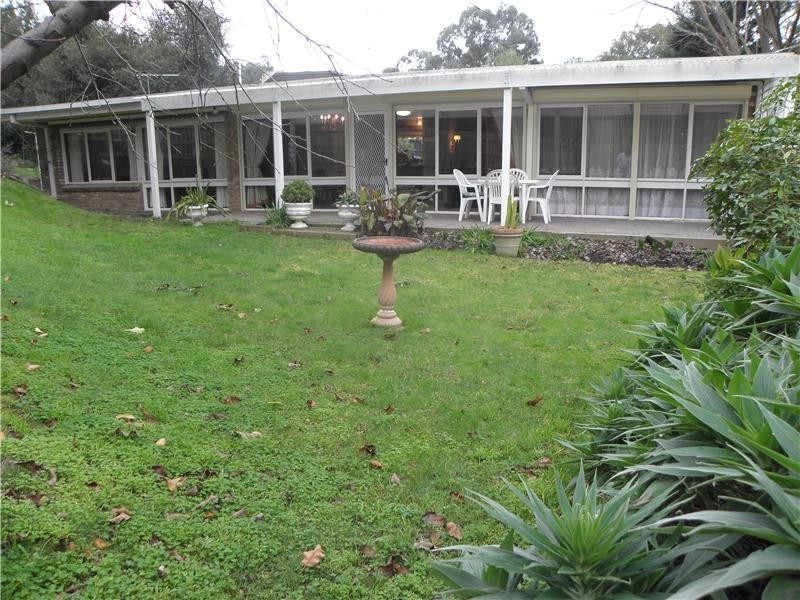 191 St Helena Road, St Helena VIC 3088