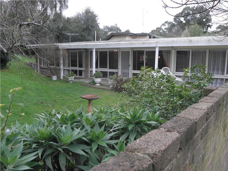 191 St Helena Road, St Helena VIC 3088