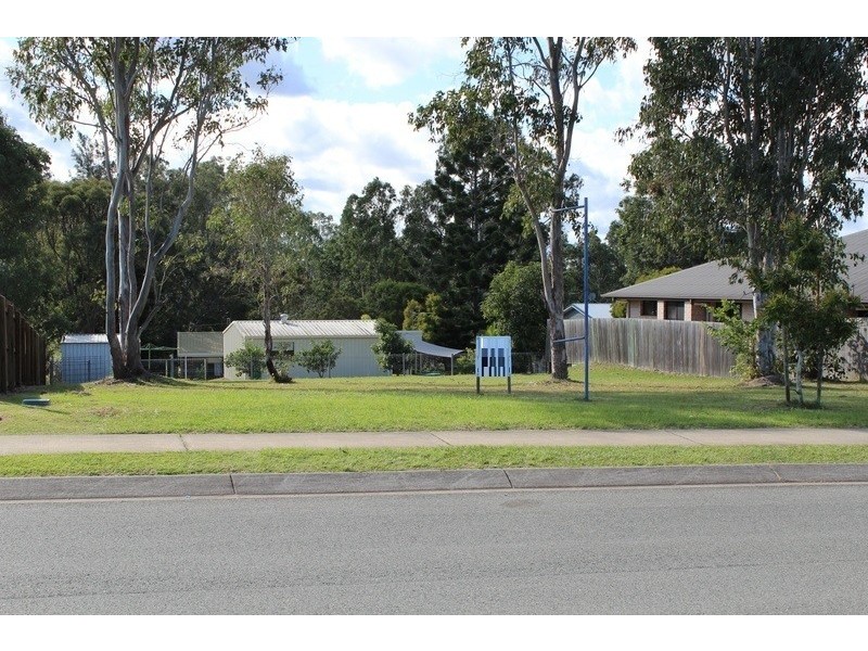 54 Bushland Drive, Southside QLD 4570