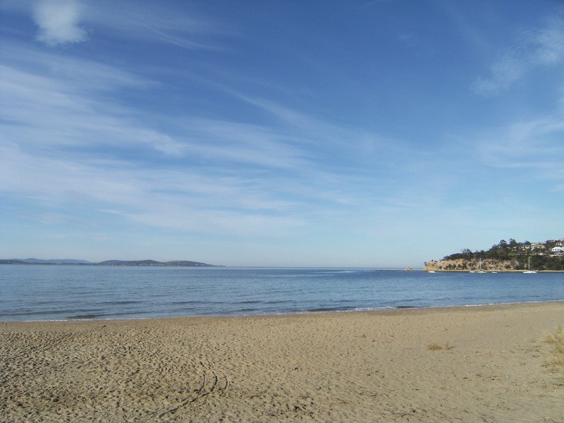 2/6 Opal Drive, Blackmans Bay TAS 7052