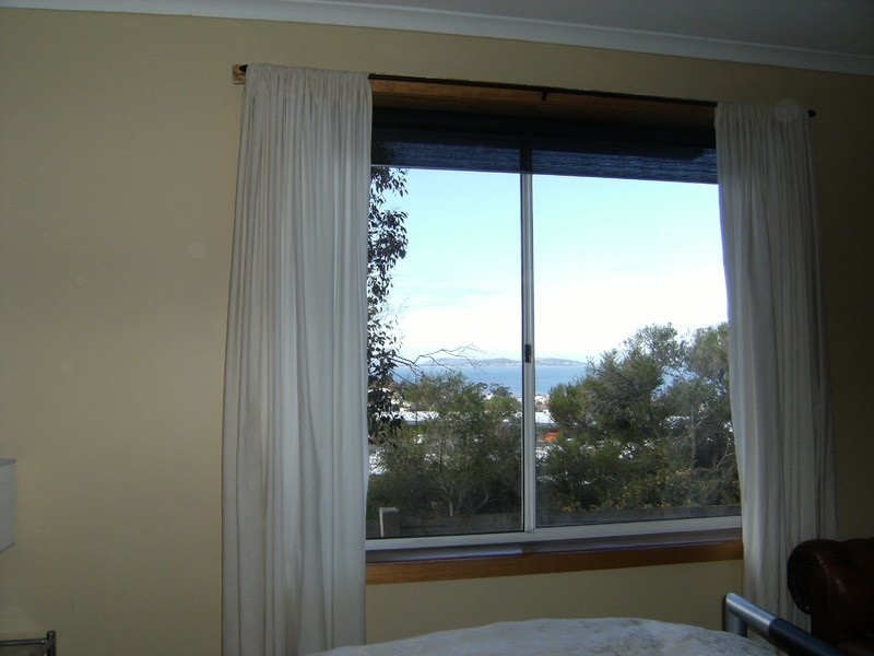 2/6 Opal Drive, Blackmans Bay TAS 7052