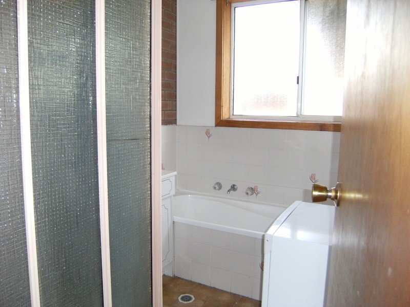 2/6 Opal Drive, Blackmans Bay TAS 7052