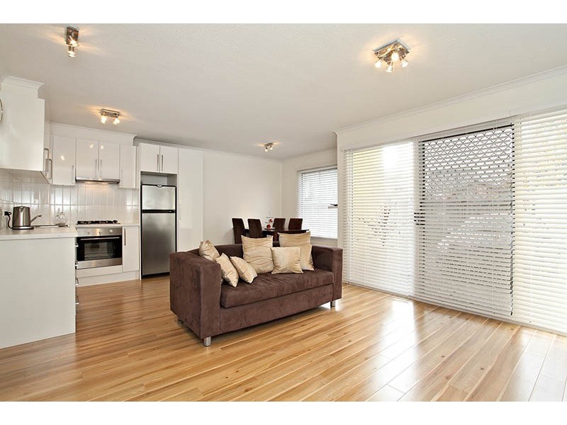 33/997 Dandenong Road, Malvern East VIC 3145