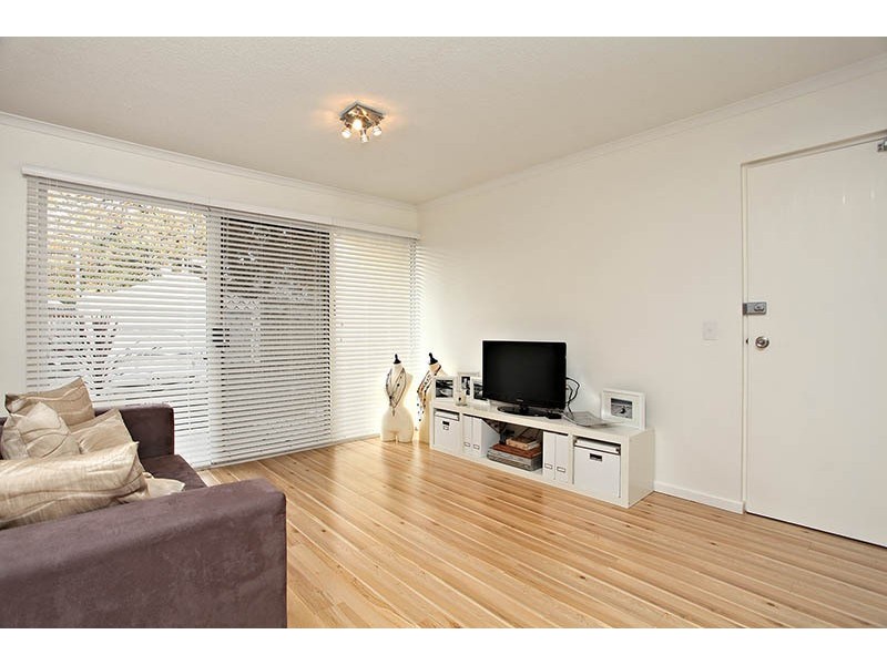 33/997 Dandenong Road, Malvern East VIC 3145