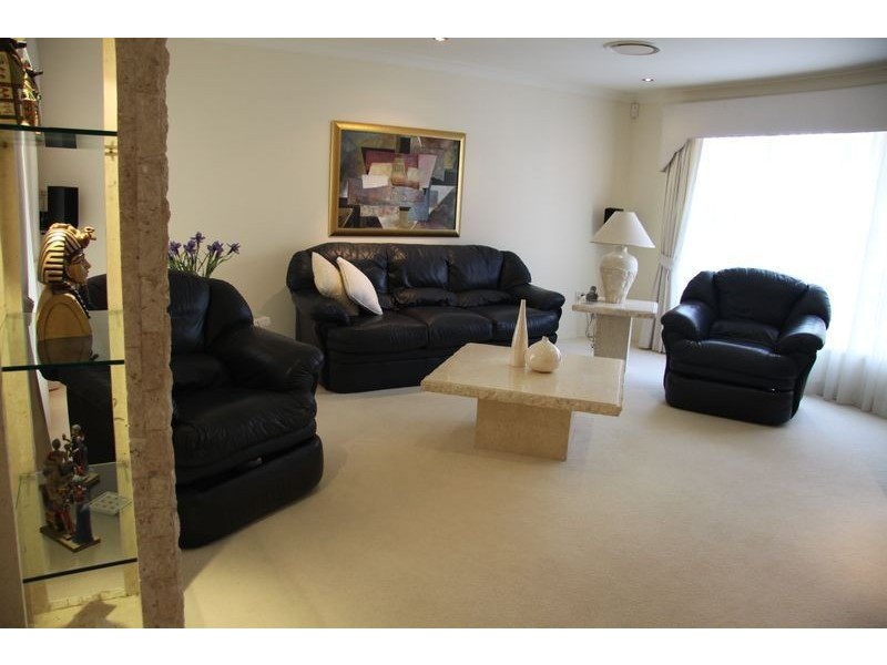 6 Brent Close, Watanobbi NSW 2259