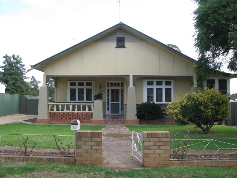 20 Mimosa Street, Coolamon NSW 2701