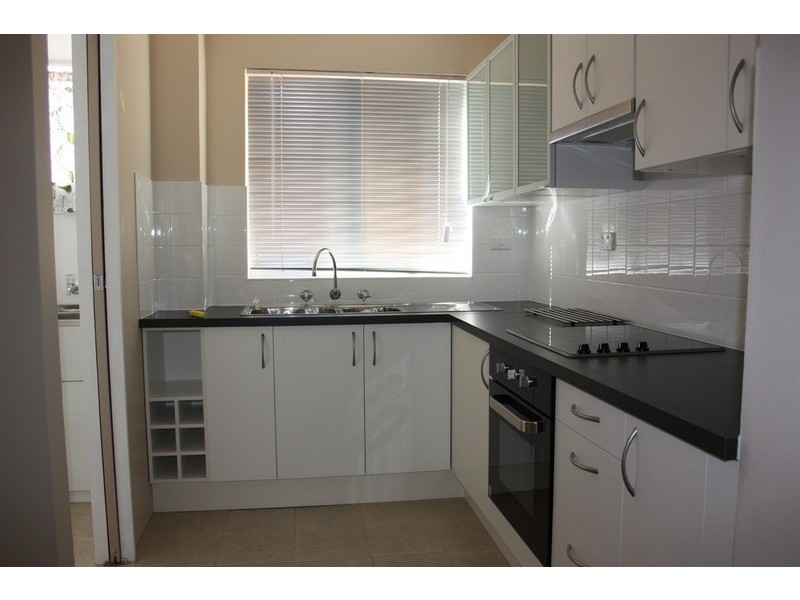 4/12 Meadow Cres, Meadowbank NSW 2114