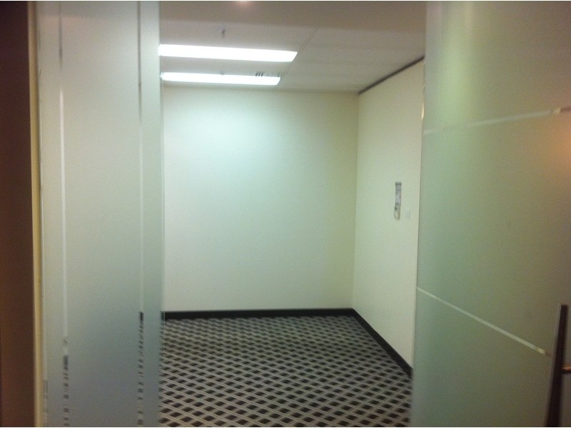 339/1 Queens Rd, Melbourne VIC 3004