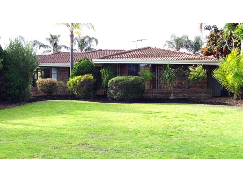 5 Richardson Court, Woodvale WA 6026