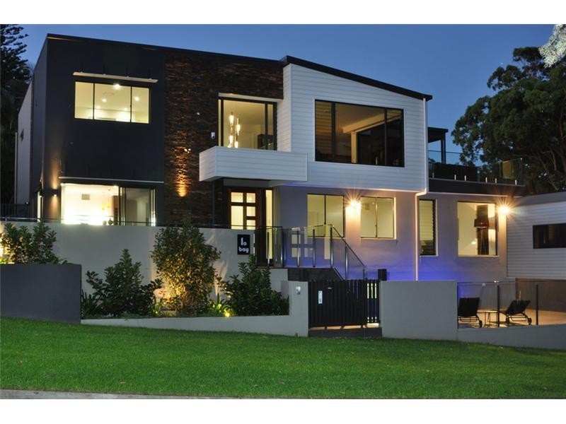 1a Bay Street, Redland Bay QLD 4165