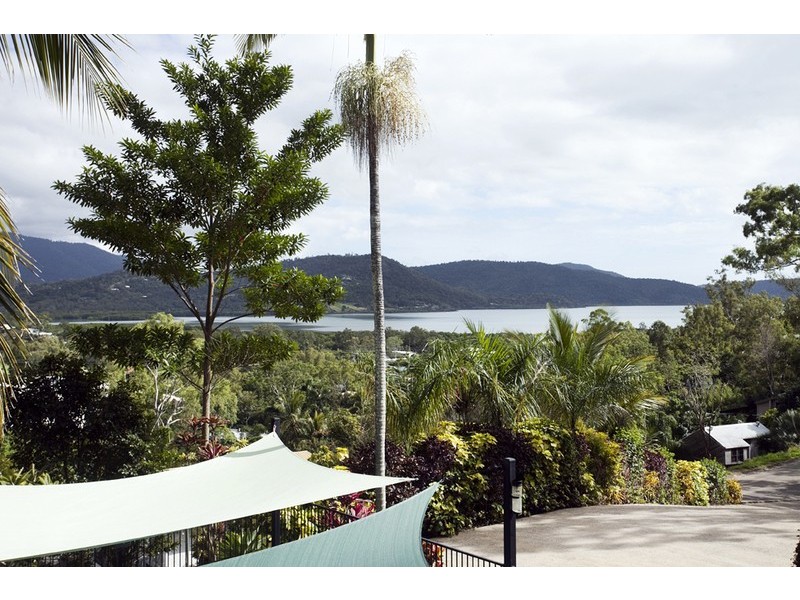 21 – 23 Warruga St, Cannonvale QLD 4802