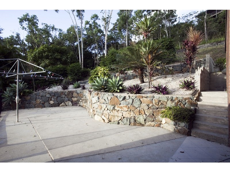 21 – 23 Warruga St, Cannonvale QLD 4802